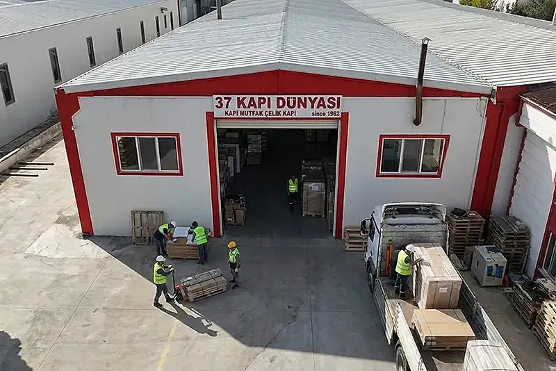 Yüksek Teknolojili Yeni Fabrika
